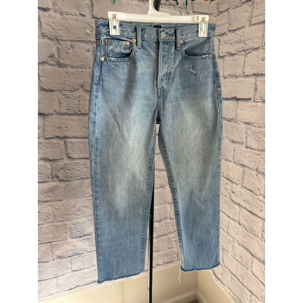 Gap Denim Boyfriend Jeans With Button Fly & Frayed Hem - Light Wash Size 6